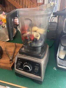 blending roasted vegetables in a highspeed blender before adding to marinara sauce